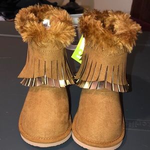 Size 4 (Toddler) Brown Boots